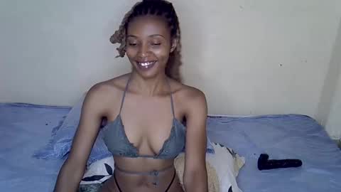 sexxy_tiana online show from February 14, 5:04 am