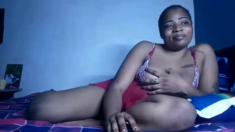 sexxybooty254 online show from April 26, 10:07 pm