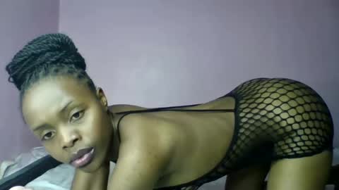 Snapshot of sexxycaddylive chatting on May 27, 7:05 am sexxycaddylive online show from May 27, 7:05 am