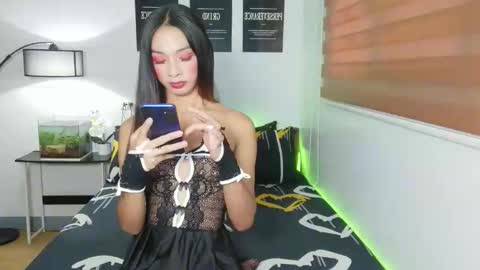 Snapshot of sexxyhotasianladyboy chatting on March 13, 9:27 am sexxyhotasianladyboy online show from March 13, 9:27 am