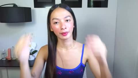 Snapshot of sexxyhotasianladyboy chatting on March 23, 4:05 am sexxyhotasianladyboy online show from March 23, 4:05 am