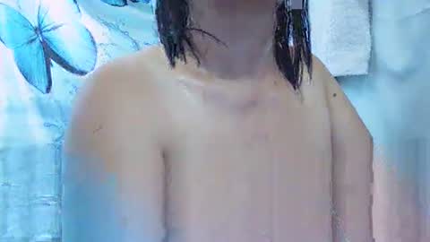 Snapshot of sexxyicee69 chatting on February 1, 3:52 am misslovely j online show from February 1, 3:52 am