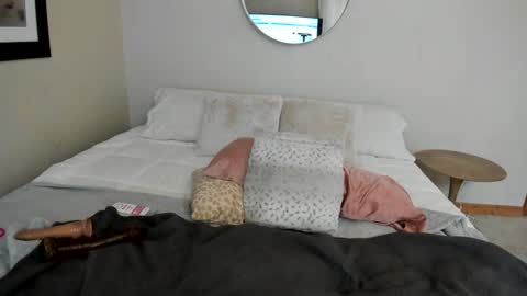 Snapshot of sexxylaurab chatting on March 4, 11:11 pm Sexxy Laura online show from March 4, 11:11 pm