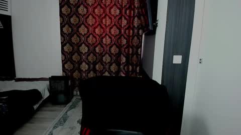 Sexxymuscles4U online show from November 24, 9:09 am