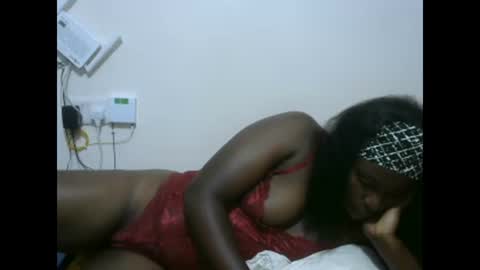 Snapshot of sexxyswinny chatting on February 14, 4:37 am sexxyswinny online show from February 14, 4:37 am