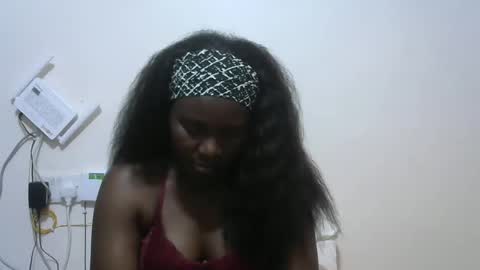 Snapshot of sexxyswinny chatting on February 16, 8:10 am sexxyswinny online show from February 16, 8:10 am