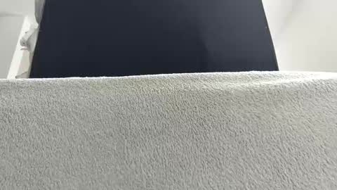 sexy30031986 online show from June 1, 7:32 am