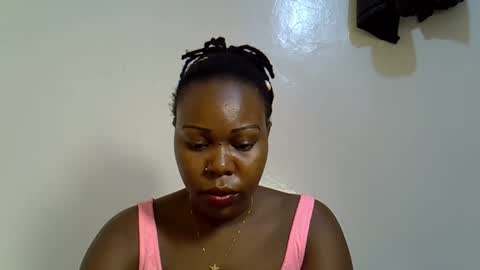 Snapshot of sexy40608102 chatting on December 17, 5:52 pm CurvyGoddess online show from December 17, 5:52 pm