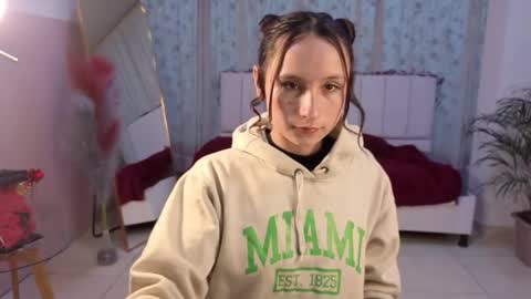 Snapshot of sexy_ailin chatting on March 18, 11:46 am Ailin online show from March 18, 11:46 am