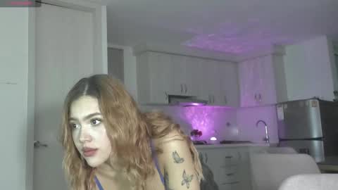 Lucy  Annyy online show from February 22, 11:35 pm