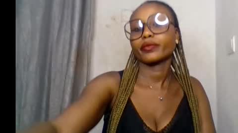 Sexy blackgirl2 online show from October 30, 5:35 pm