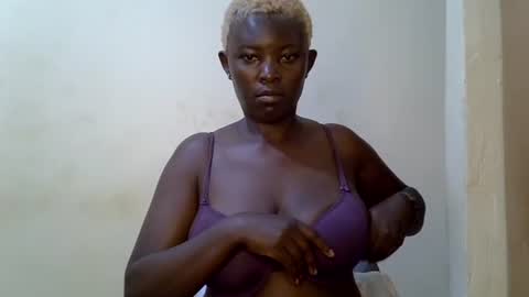 Snapshot of sexy_bigass042 chatting on July 26, 6:59 pm sexy_bigass042 online show from July 26, 6:59 pm