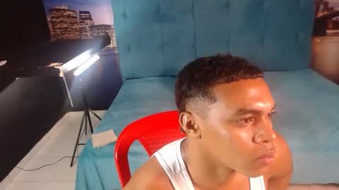 sexy_bigcock01 online show from February 1, 12:05 pm