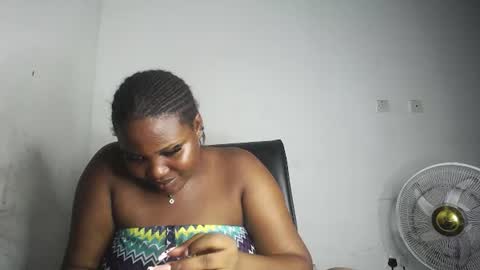 Snapshot of sexy_bigmama0 chatting on June 8, 11:27 pm Jamilah online show from June 8, 11:27 pm