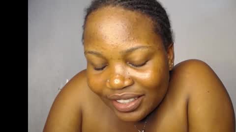 Snapshot of sexy_bigmama0 chatting on June 15, 10:56 pm Jamilah online show from June 15, 10:56 pm