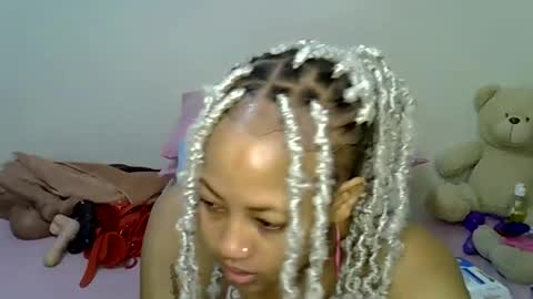 sexy_bubbie01 online show from May 23, 2:28 am