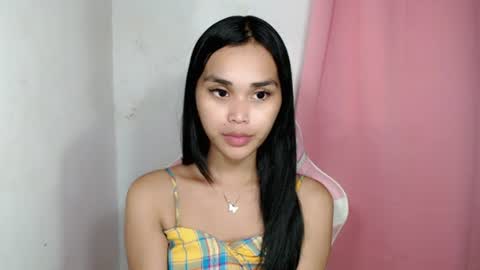 Snapshot of sexy_cistine chatting on July 25, 2:20 am Nicole online show from July 25, 2:20 am
