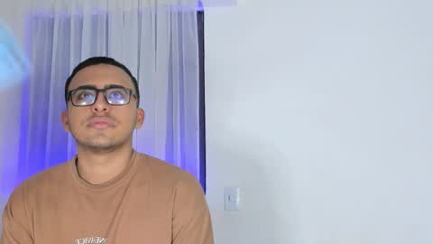 sexy_couple_xx1 online show from October 23, 10:14 am