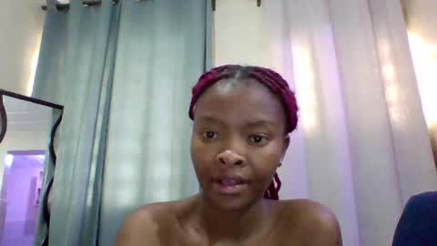 sexy_dianaa online show from July 14, 10:21 am