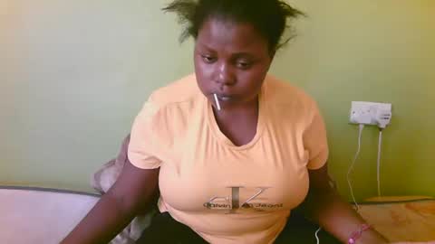 Snapshot of sexy_divana chatting on February 20, 2:13 pm sexy_divana online show from February 20, 2:13 pm