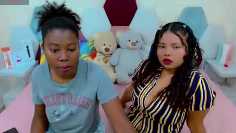 sexy_duo_girl online show from May 29, 3:26 am