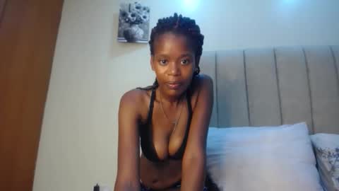 sexy_ebony_naomi online show from September 8, 3:00 pm