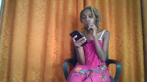 Snapshot of sexy_ebony_nica chatting on January 28, 7:10 pm sexy_ebony_nica online show from January 28, 7:10 pm