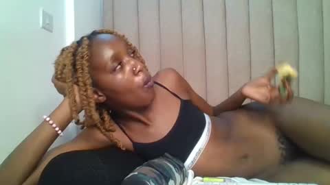 Snapshot of sexy_ebony_nica chatting on February 11, 9:14 pm sexy_ebony_nica online show from February 11, 9:14 pm