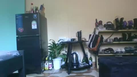 Trina online show from September 28, 9:25 am