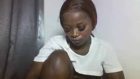 Snapshot of sexy_ebonyangel chatting on March 26, 4:34 pm Mira online show from March 26, 4:34 pm