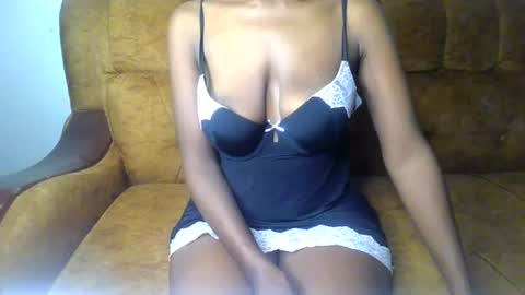 Ellahh online show from June 30, 1:06 am