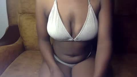 Ellahh online show from July 4, 1:34 am