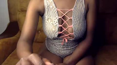 Ellahh online show from July 22, 1:08 am