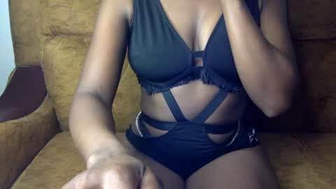 Ellahh online show from July 31, 3:50 am