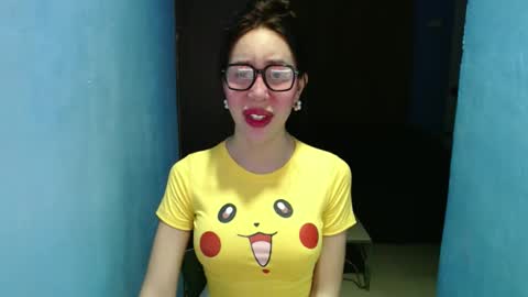 Snapshot of sexy_emily92 chatting on December 5, 5:42 pm sexy_emily92 online show from December 5, 5:42 pm