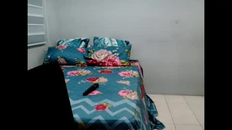 sexy_eva42xxx online show from March 8, 7:39 pm