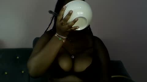 sexy_helle online show from May 15, 11:50 am