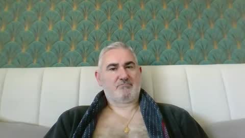 Antonio online show from April 3, 10:02 am
