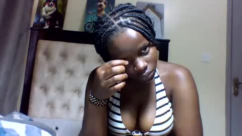 Snapshot of sexy_june chatting on December 7, 6:32 am sexy online show from December 7, 6:32 am
