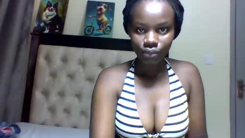 Snapshot of sexy_june chatting on December 15, 4:29 am sexy online show from December 15, 4:29 am