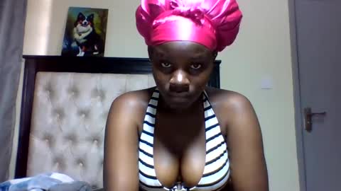Snapshot of sexy_june chatting on January 6, 7:42 am sexy online show from January 6, 7:42 am