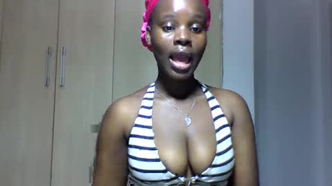Snapshot of sexy_june chatting on September 14, 8:35 am sexy online show from September 14, 8:35 am