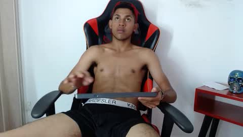 Snapshot of sexy_latin_cum chatting on October 15, 2:06 pm sexy_latin_cum online show from October 15, 2:06 pm