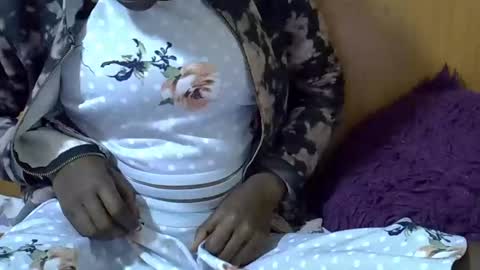 kayla online show from February 9, 8:13 pm