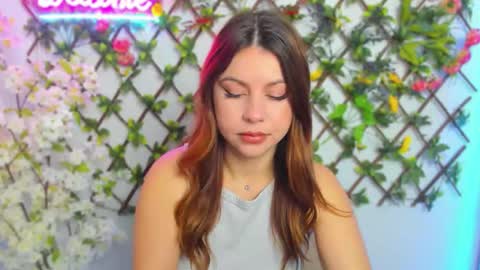 Lily online show from December 5, 2:53 am