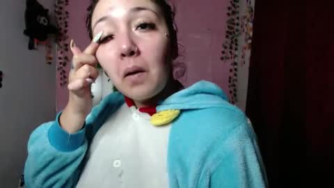 sexy lolas online show from March 5, 6:33 am