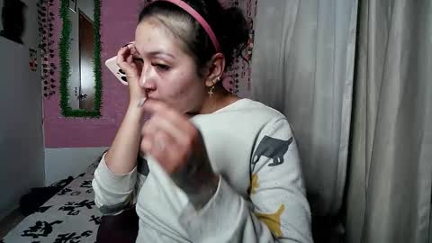 Snapshot of sexy_lolas chatting on November 11, 2:11 am sexy lolas online show from November 11, 2:11 am