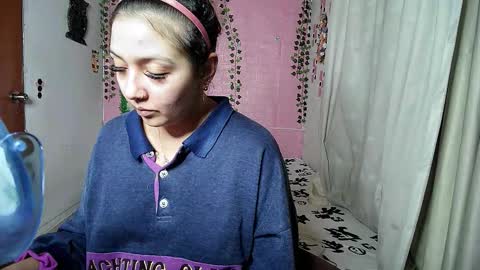 Snapshot of sexy_lolas chatting on November 14, 4:33 am sexy lolas online show from November 14, 4:33 am