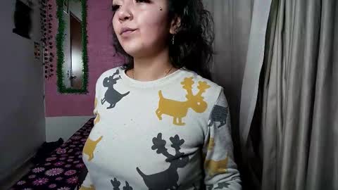 Snapshot of sexy_lolas chatting on November 30, 1:53 am sexy lolas online show from November 30, 1:53 am