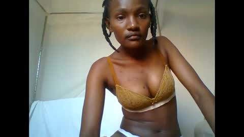 sexy_lucy012 online show from January 15, 3:18 pm